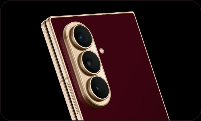 Samsung W27 gallery photo 5
