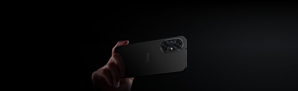 HTC Wildfire E7 Plus gallery photo 2