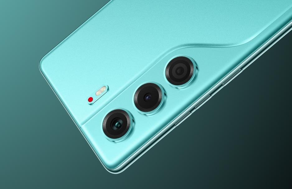Tecno Camon 40 gallery photo 3